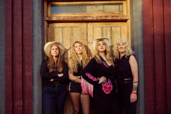 Hana & Jessie Lee's Bad Habits